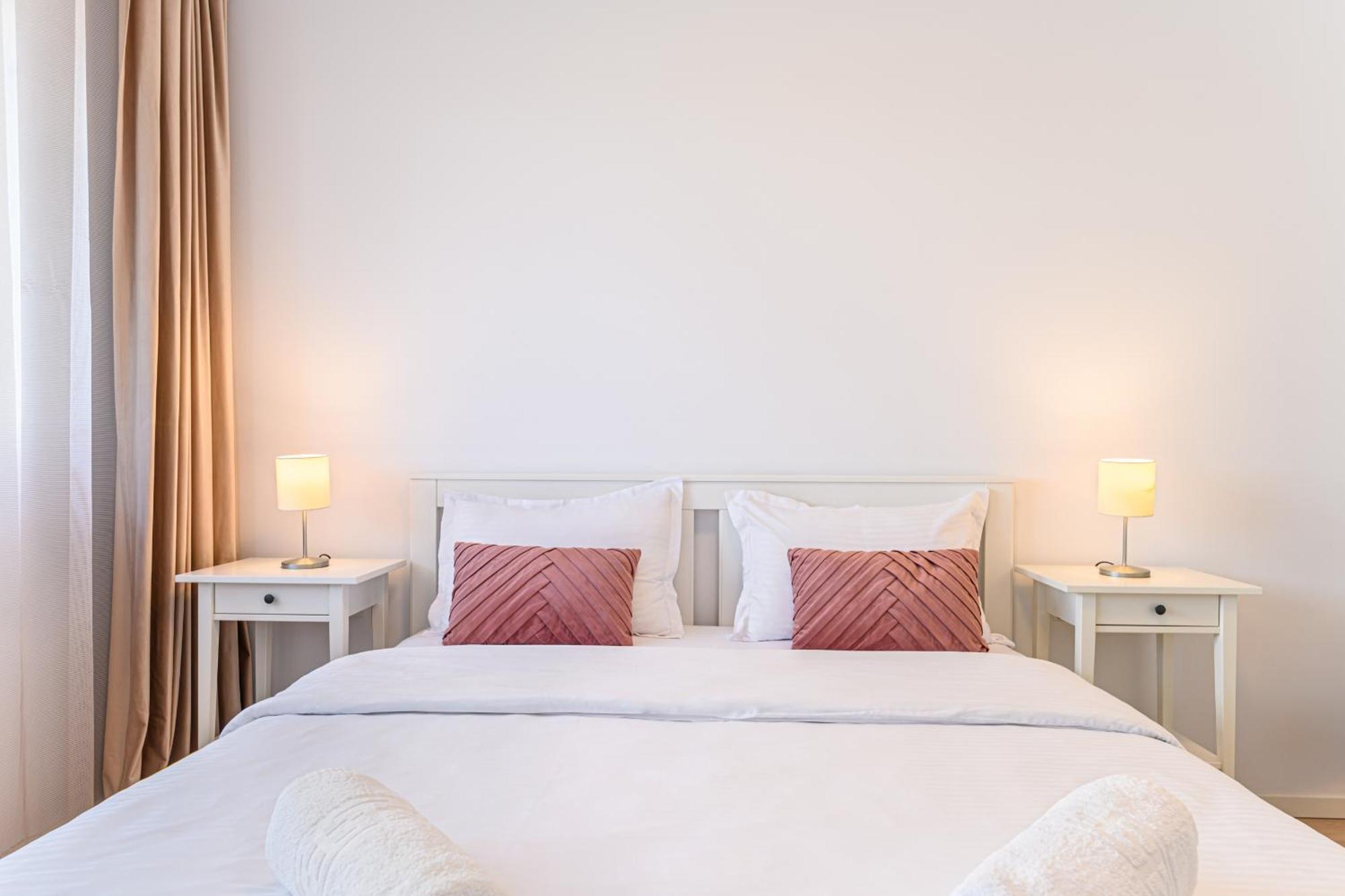 Jad - Luxury 3 Rooms & 2 Rooms Apartments In Kasper, Near Coresi Mall Brasov Luaran gambar