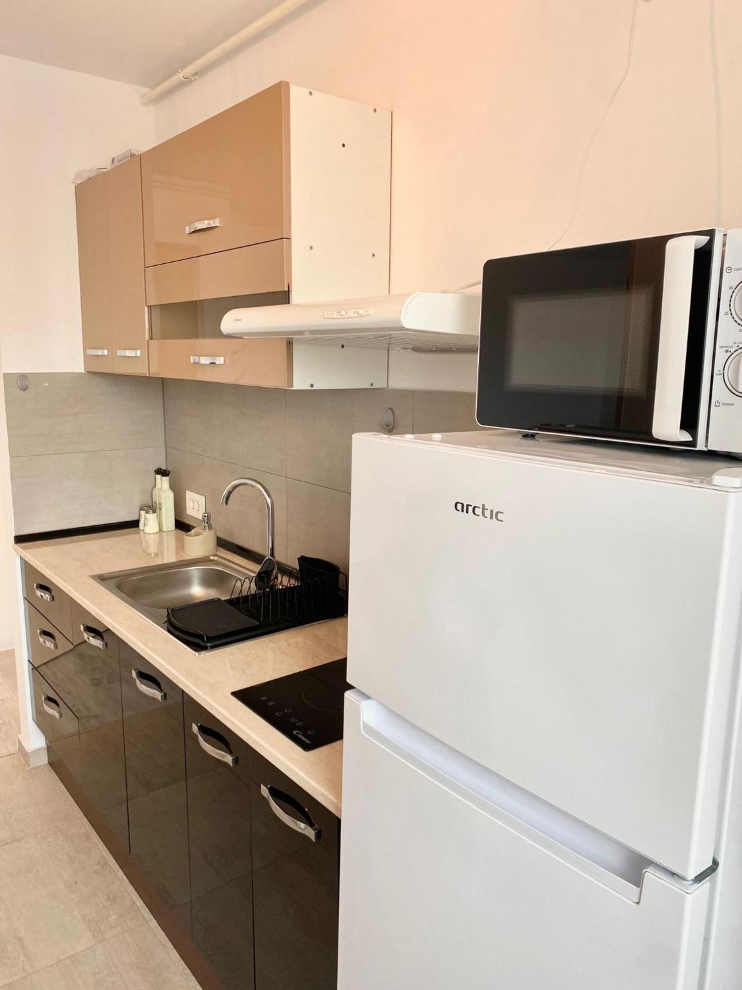 Jad - Luxury 3 Rooms & 2 Rooms Apartments In Kasper, Near Coresi Mall Brasov Luaran gambar